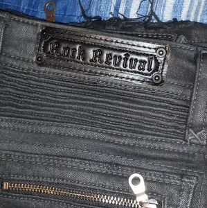 Rock Revival (Women's)